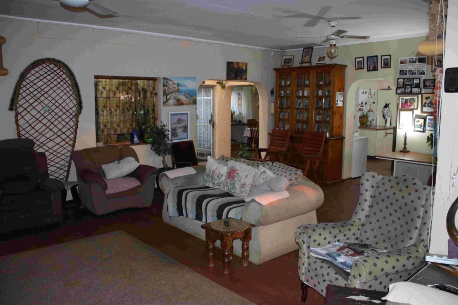 9 Bedroom Property for Sale in Schietfontein Ah North West